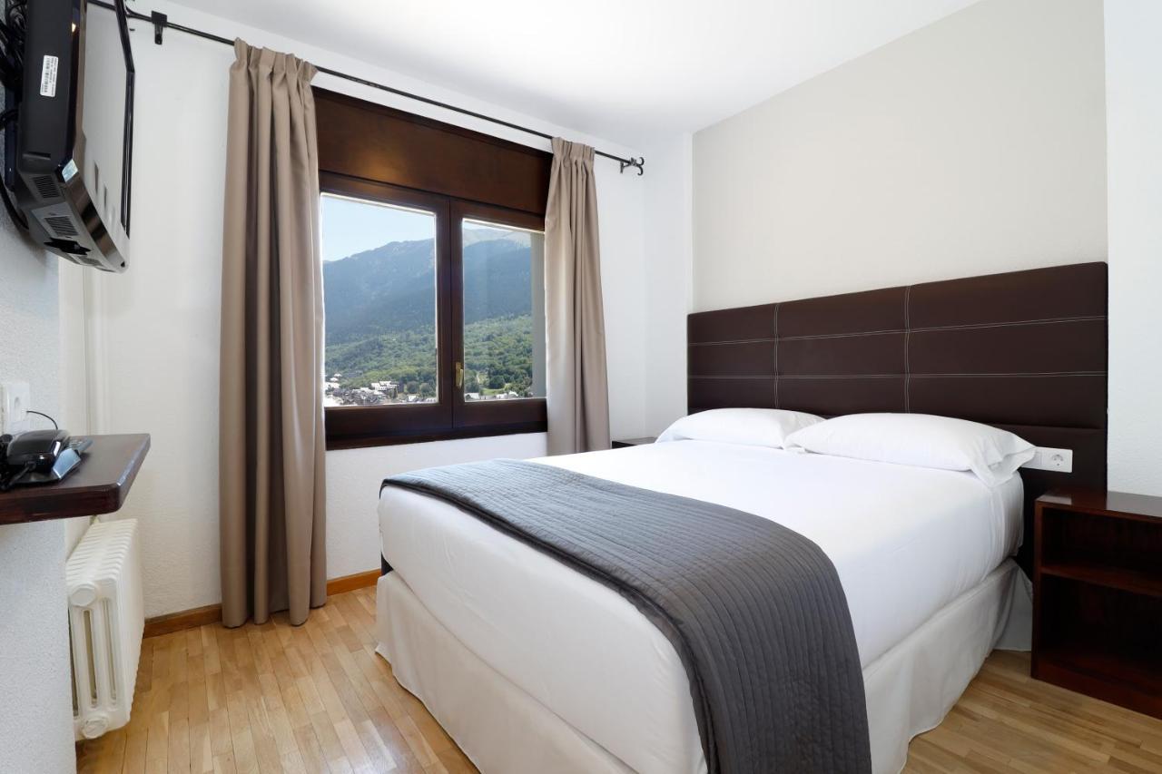 Hotel Blu Aran Вьелья Экстерьер фото