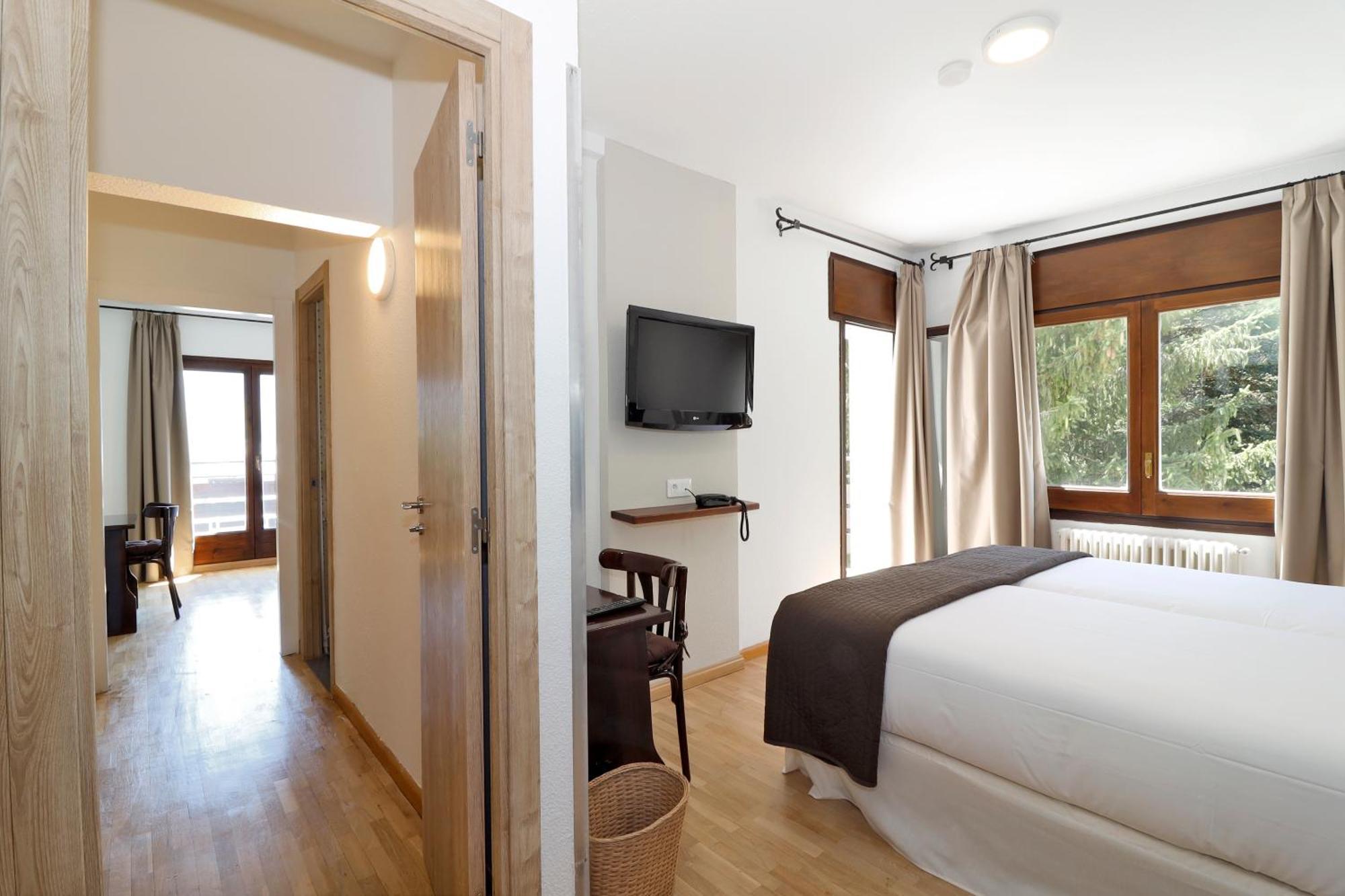 Hotel Blu Aran Вьелья Экстерьер фото