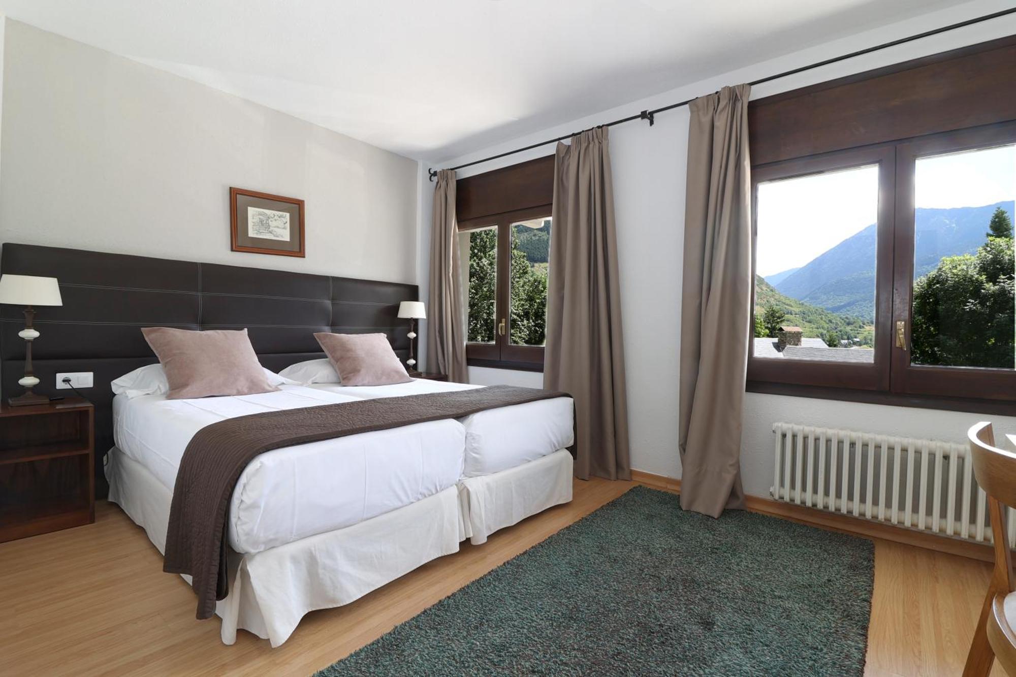 Hotel Blu Aran Вьелья Экстерьер фото